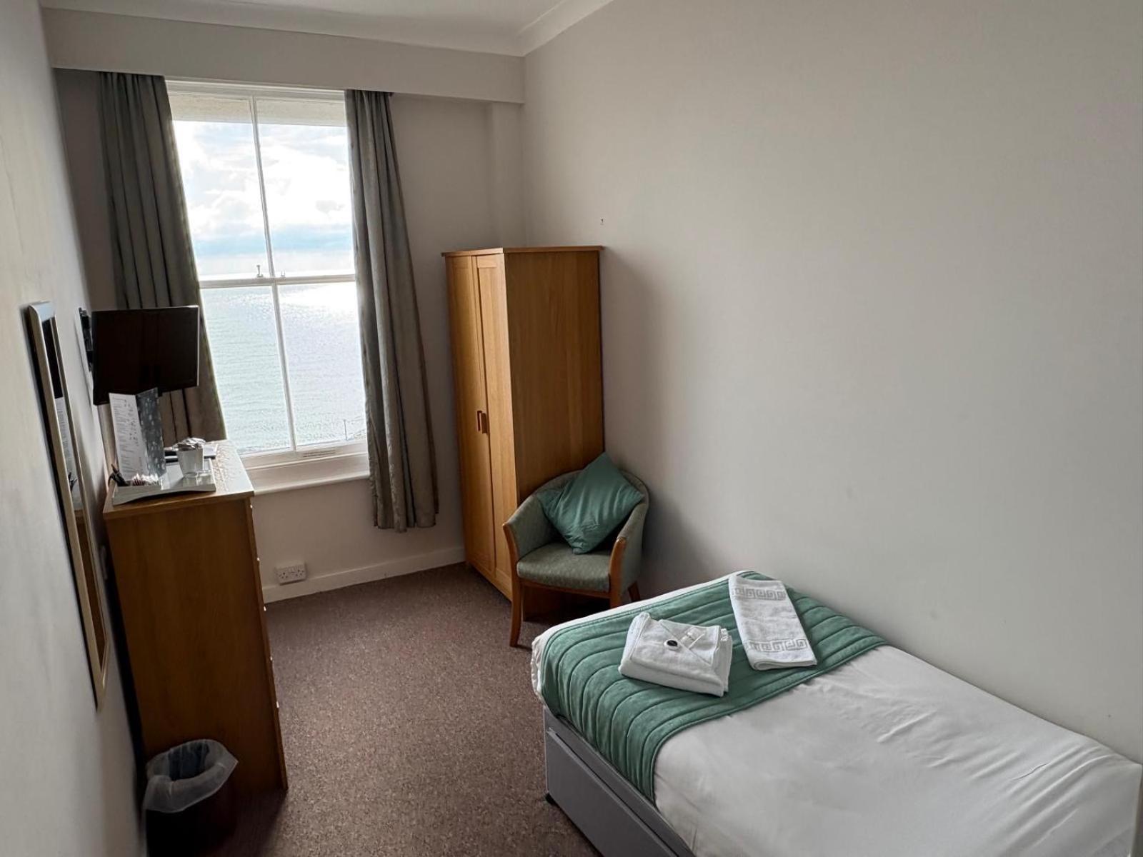 The Cumberland Hotel イーストボーン エクステリア 写真