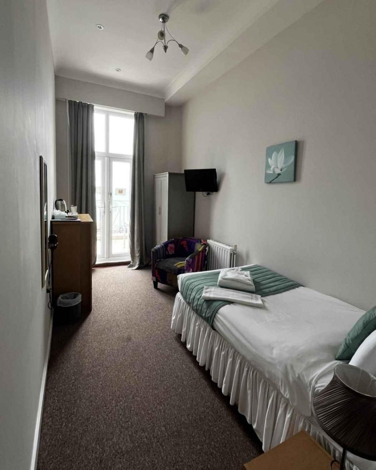 The Cumberland Hotel イーストボーン エクステリア 写真